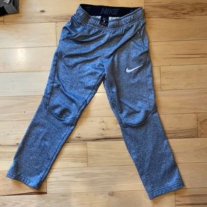 Boys Nike sweatpants Size M
